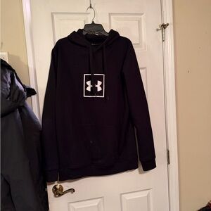 Women’s size xl under armour hoodie